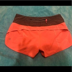 Lululemon 2.5” Speed Up Short, size 6